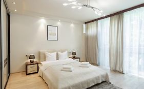 Golden Apartments Warsaw - Top Location - Grzybowska 5